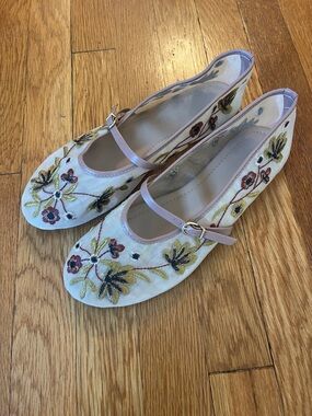 Embroidered Mesh Mary Jane Flats